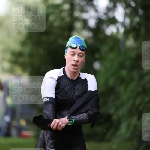 15.06.2025 - 7 Türme Triathlon Michael Strokosch http://msf.ph/oto/7930595 15.06.2025 12:27:06 Schwimmen 524, 553, 563, 572 meine-sportfotos.de