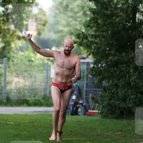15.06.2025 - 7 Türme Triathlon Michael Strokosch http://msf.ph/oto/7930615 15.06.2025 12:27:13 Schwimmen 524, 553, 563, 572, 589 meine-sportfotos.de