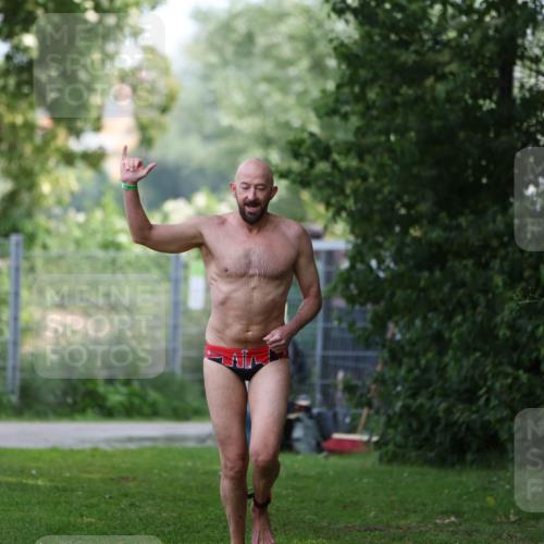 15.06.2025 - 7 Türme Triathlon Michael Strokosch http://msf.ph/oto/7930617 15.06.2025 12:27:13 Schwimmen 524, 553, 563, 572, 589 meine-sportfotos.de