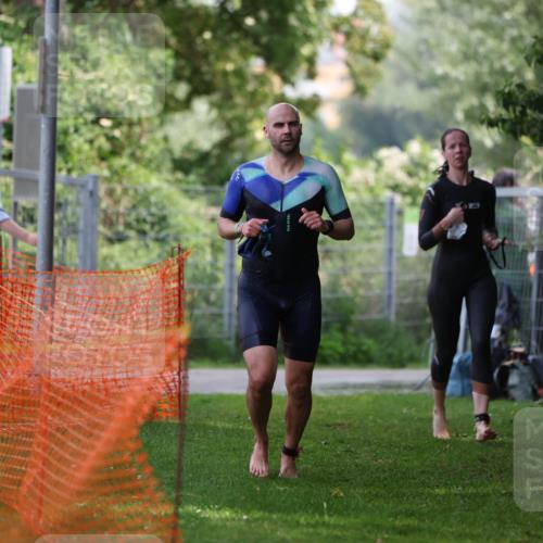 15.06.2025 - 7 Türme Triathlon Michael Strokosch http://msf.ph/oto/7930630 15.06.2025 12:27:28 Schwimmen 563, 589, 617, 642 meine-sportfotos.de