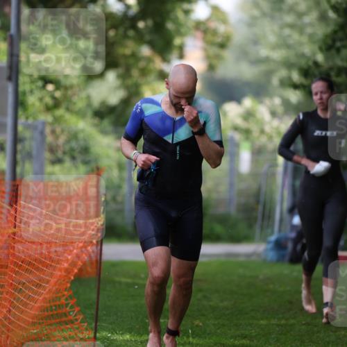 15.06.2025 - 7 Türme Triathlon Michael Strokosch http://msf.ph/oto/7930636 15.06.2025 12:27:29 Schwimmen 589, 617, 642 meine-sportfotos.de