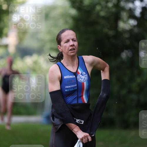 15.06.2025 - 7 Türme Triathlon Michael Strokosch http://msf.ph/oto/7930648 15.06.2025 12:27:33 Schwimmen 525, 589, 617, 642 meine-sportfotos.de