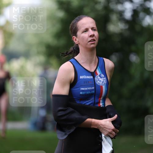 15.06.2025 - 7 Türme Triathlon Michael Strokosch http://msf.ph/oto/7930650 15.06.2025 12:27:33 Schwimmen 525, 589, 617, 642 meine-sportfotos.de