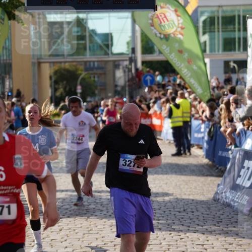 13.06.2025 - Holstenköstenlauf Felixshl http://msf.ph/oto/7930707 13.06.2025 17:56:56 Laufen 2174, 2244, 2472, 2487, 3272, 3629, 3794, 3820, 3862, 3871, 3892, 3901, 3970 meine-sportfotos.de