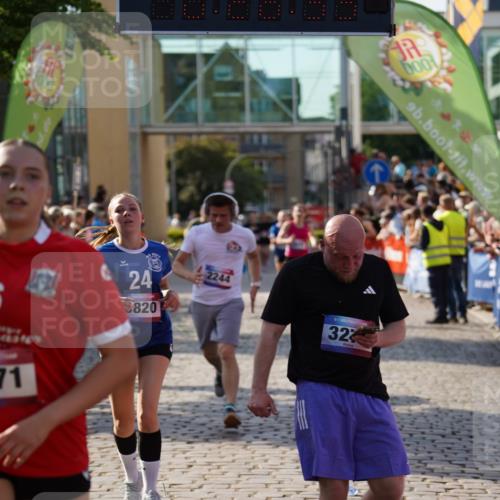 13.06.2025 - Holstenköstenlauf Felixshl http://msf.ph/oto/7930711 13.06.2025 17:56:56 Laufen 2174, 2244, 2472, 2487, 3272, 3629, 3794, 3820, 3862, 3871, 3892, 3901, 3970 meine-sportfotos.de