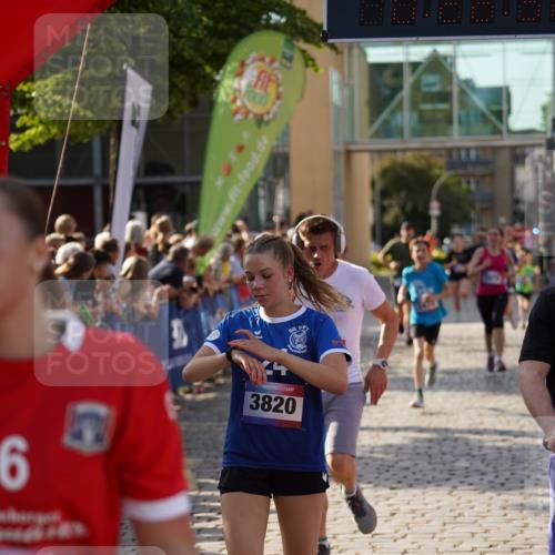 13.06.2025 - Holstenköstenlauf Felixshl http://msf.ph/oto/7930715 13.06.2025 17:56:57 Laufen 2174, 2244, 2472, 2487, 3272, 3629, 3794, 3820, 3862, 3871, 3892, 3901, 3970 meine-sportfotos.de