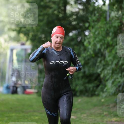 15.06.2025 - 7 Türme Triathlon Michael Strokosch http://msf.ph/oto/7930738 15.06.2025 12:28:48 Schwimmen 552, 554, 574 meine-sportfotos.de