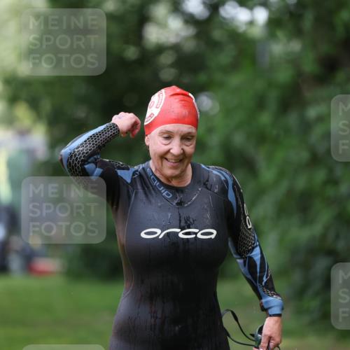 15.06.2025 - 7 Türme Triathlon Michael Strokosch http://msf.ph/oto/7930744 15.06.2025 12:28:49 Schwimmen 552, 554, 574 meine-sportfotos.de