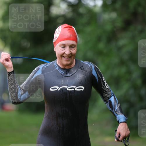 15.06.2025 - 7 Türme Triathlon Michael Strokosch http://msf.ph/oto/7930745 15.06.2025 12:28:49 Schwimmen 552, 554, 574 meine-sportfotos.de