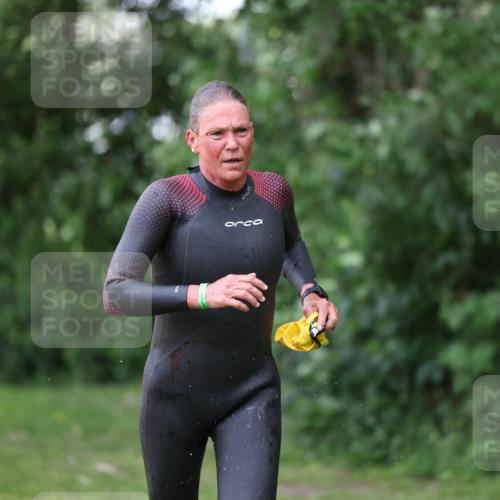 15.06.2025 - 7 Türme Triathlon Michael Strokosch http://msf.ph/oto/7930808 15.06.2025 12:29:31 Schwimmen 502, 545 meine-sportfotos.de