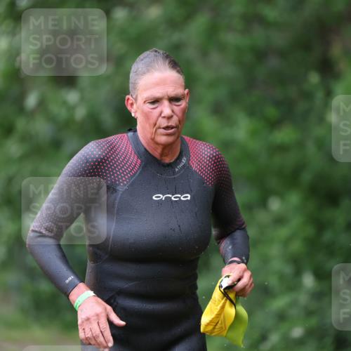 15.06.2025 - 7 Türme Triathlon Michael Strokosch http://msf.ph/oto/7930812 15.06.2025 12:29:32 Schwimmen 502, 545 meine-sportfotos.de