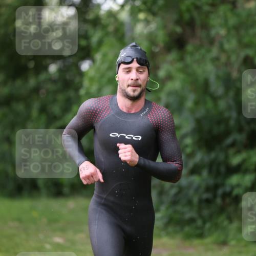 15.06.2025 - 7 Türme Triathlon Michael Strokosch http://msf.ph/oto/7930822 15.06.2025 12:29:52 Schwimmen 545, 644 meine-sportfotos.de