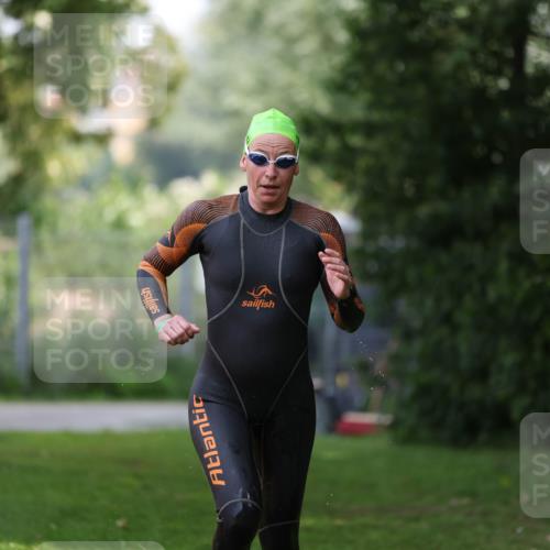 15.06.2025 - 7 Türme Triathlon Michael Strokosch http://msf.ph/oto/7930830 15.06.2025 12:30:07 Schwimmen 464, 644 meine-sportfotos.de