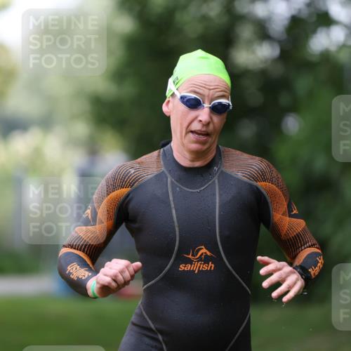 15.06.2025 - 7 Türme Triathlon Michael Strokosch http://msf.ph/oto/7930839 15.06.2025 12:30:09 Schwimmen 464, 644 meine-sportfotos.de