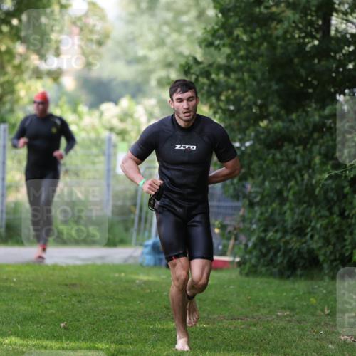 15.06.2025 - 7 Türme Triathlon Michael Strokosch http://msf.ph/oto/7930842 15.06.2025 12:30:20 Schwimmen 464, 522, 544 meine-sportfotos.de