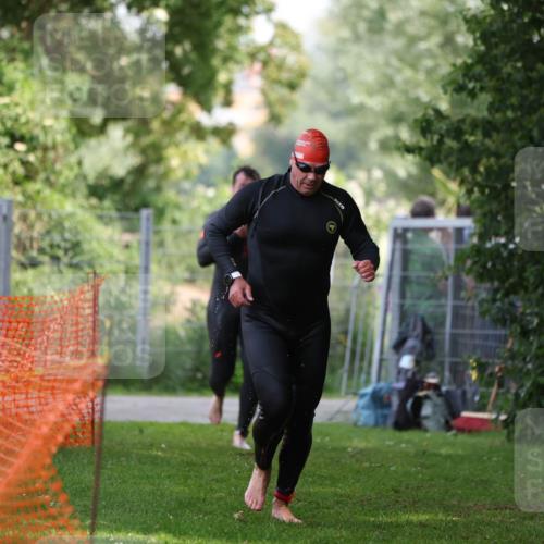 15.06.2025 - 7 Türme Triathlon Michael Strokosch http://msf.ph/oto/7930855 15.06.2025 12:30:25 Schwimmen 464, 522, 544 meine-sportfotos.de