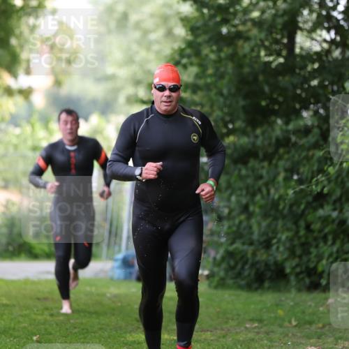 15.06.2025 - 7 Türme Triathlon Michael Strokosch http://msf.ph/oto/7930857 15.06.2025 12:30:26 Schwimmen 464, 522, 544 meine-sportfotos.de