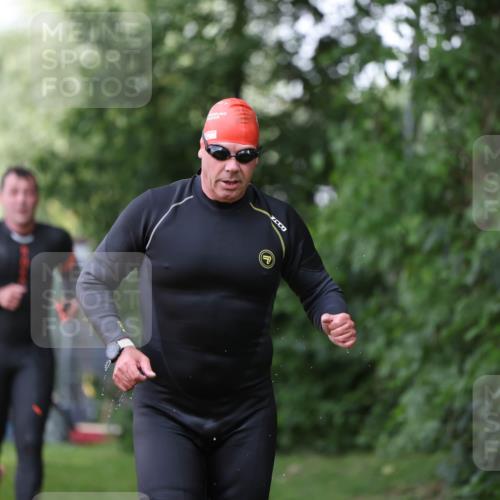 15.06.2025 - 7 Türme Triathlon Michael Strokosch http://msf.ph/oto/7930862 15.06.2025 12:30:28 Schwimmen 464, 522, 544 meine-sportfotos.de