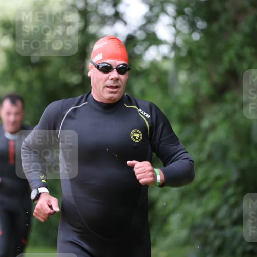 15.06.2025 - 7 Türme Triathlon Michael Strokosch http://msf.ph/oto/7930866 15.06.2025 12:30:29 Schwimmen 464, 522, 544 meine-sportfotos.de