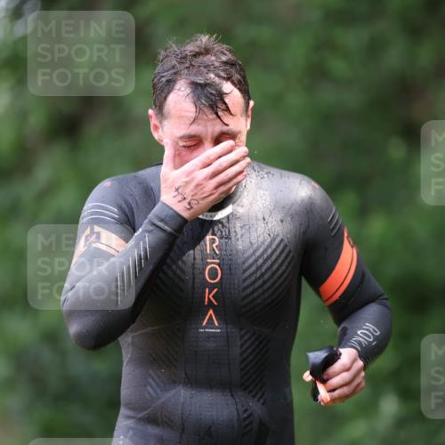 15.06.2025 - 7 Türme Triathlon Michael Strokosch http://msf.ph/oto/7930879 15.06.2025 12:30:32 Schwimmen 464, 522, 544 meine-sportfotos.de