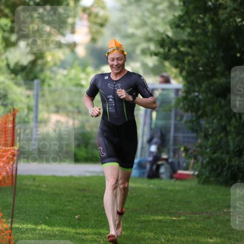 15.06.2025 - 7 Türme Triathlon Michael Strokosch http://msf.ph/oto/7930882 15.06.2025 12:30:58 Schwimmen 383, 670 meine-sportfotos.de