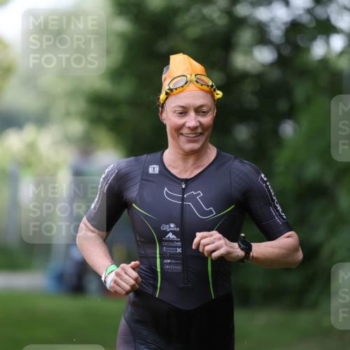 15.06.2025 - 7 Türme Triathlon Michael Strokosch http://msf.ph/oto/7930895 15.06.2025 12:31:01 Schwimmen 383, 670 meine-sportfotos.de