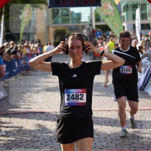 13.06.2025 - Holstenköstenlauf Felixshl http://msf.ph/oto/7930954 13.06.2025 17:57:57 Laufen 2482, 2983, 3008, 3166 meine-sportfotos.de