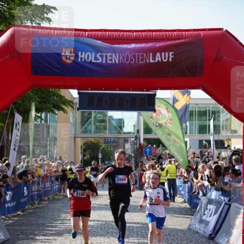 13.06.2025 - Holstenköstenlauf Felixshl http://msf.ph/oto/7930972 13.06.2025 17:58:17 Laufen 2486, 2518, 2703, 2791, 3186, 3674, 3989 meine-sportfotos.de