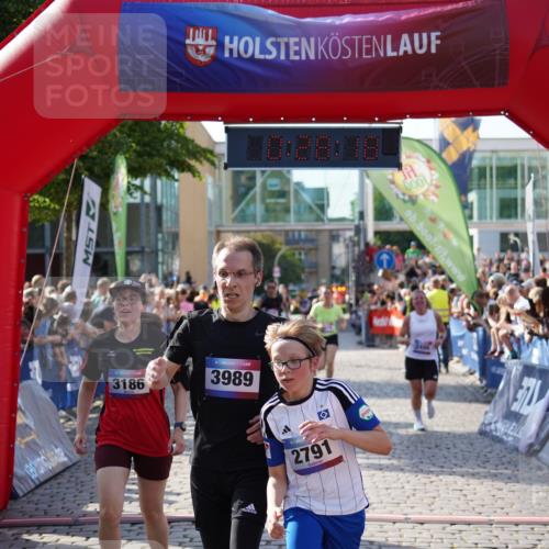 13.06.2025 - Holstenköstenlauf Felixshl http://msf.ph/oto/7930985 13.06.2025 17:58:19 Laufen 2391, 2486, 2518, 2703, 2791, 3186, 3674, 3989 meine-sportfotos.de