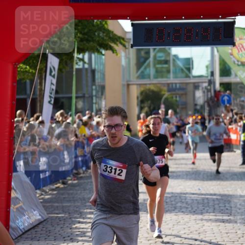 13.06.2025 - Holstenköstenlauf Felixshl http://msf.ph/oto/7931144 13.06.2025 17:58:42 Laufen 2016, 2180, 2181, 2509, 2521, 2522, 2617, 3162, 3260, 3275, 3312, 3605, 3718, 3975 meine-sportfotos.de