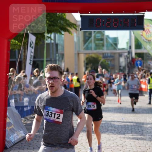 13.06.2025 - Holstenköstenlauf Felixshl http://msf.ph/oto/7931150 13.06.2025 17:58:42 Laufen 2016, 2180, 2181, 2509, 2521, 2522, 2617, 3162, 3260, 3275, 3312, 3605, 3718, 3975 meine-sportfotos.de