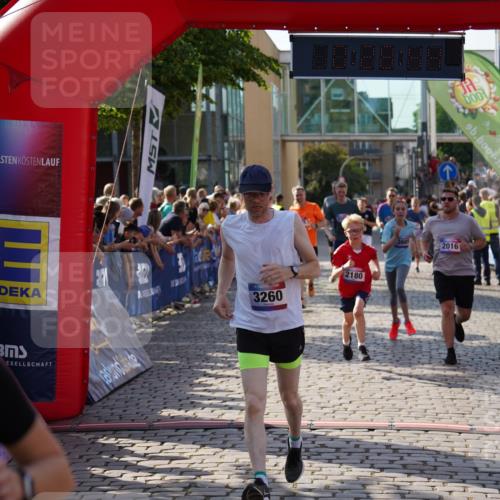 13.06.2025 - Holstenköstenlauf Felixshl http://msf.ph/oto/7931168 13.06.2025 17:58:45 Laufen 2016, 2180, 2181, 2509, 2521, 2522, 2803, 2854, 3260, 3312, 3605, 3962, 3975 meine-sportfotos.de