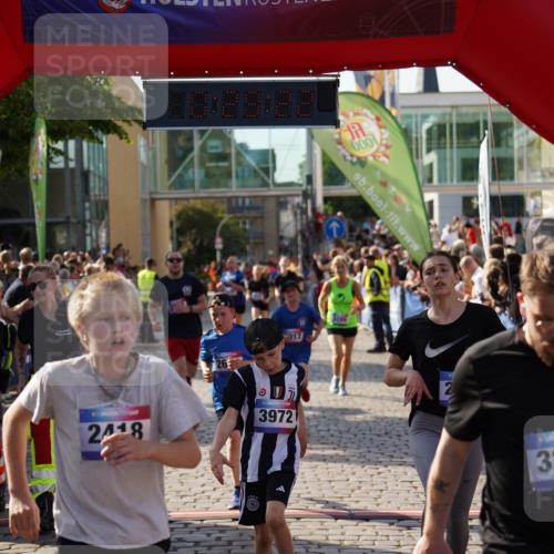 13.06.2025 - Holstenköstenlauf Felixshl http://msf.ph/oto/7931361 13.06.2025 17:59:23 Laufen 2372, 2418, 2642, 2701, 2874, 3017, 3242, 3252, 3253, 3277, 3289, 3628, 3717, 3972 meine-sportfotos.de