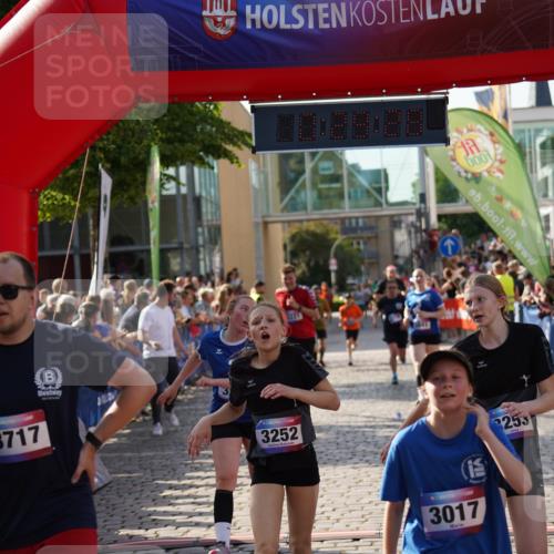 13.06.2025 - Holstenköstenlauf Felixshl http://msf.ph/oto/7931401 13.06.2025 17:59:29 Laufen 2221, 2904, 3017, 3042, 3252, 3253, 3289, 3583, 3628, 3714, 3717, 3973 meine-sportfotos.de