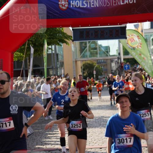 13.06.2025 - Holstenköstenlauf Felixshl http://msf.ph/oto/7931405 13.06.2025 17:59:29 Laufen 2221, 2904, 3017, 3042, 3252, 3253, 3289, 3583, 3628, 3714, 3717, 3973 meine-sportfotos.de