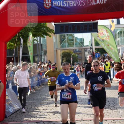 13.06.2025 - Holstenköstenlauf Felixshl http://msf.ph/oto/7931428 13.06.2025 17:59:35 Laufen 2221, 2622, 2904, 2974, 3042, 3583, 3714, 3973 meine-sportfotos.de