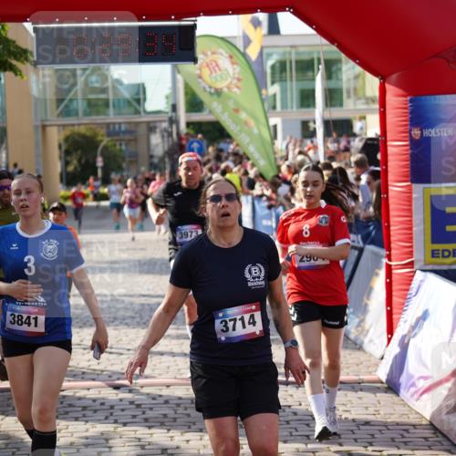 13.06.2025 - Holstenköstenlauf Felixshl http://msf.ph/oto/7931440 13.06.2025 17:59:36 Laufen 2221, 2326, 2622, 2904, 2974, 3042, 3583, 3714, 3973 meine-sportfotos.de
