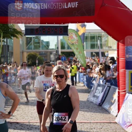 13.06.2025 - Holstenköstenlauf Felixshl http://msf.ph/oto/7931530 13.06.2025 17:59:49 Laufen 2041, 2042, 2395, 2508, 2627, 2746, 3135, 3145, 3146, 3720, 3884, 3890 meine-sportfotos.de