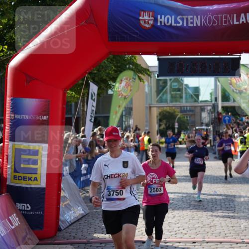 13.06.2025 - Holstenköstenlauf Felixshl http://msf.ph/oto/7931627 13.06.2025 18:00:06 Laufen 2083, 2085, 2118, 2277, 2503, 2733, 2900, 3246, 3750 meine-sportfotos.de