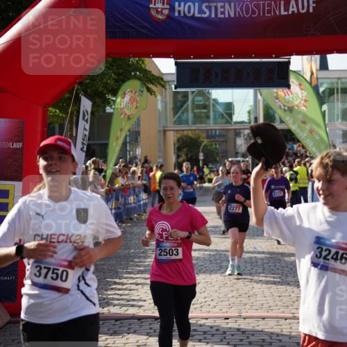 13.06.2025 - Holstenköstenlauf Felixshl http://msf.ph/oto/7931635 13.06.2025 18:00:07 Laufen 2083, 2085, 2118, 2277, 2503, 2733, 3246, 3750 meine-sportfotos.de