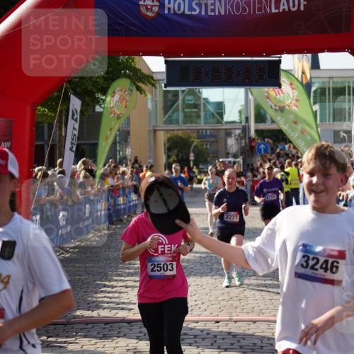 13.06.2025 - Holstenköstenlauf Felixshl http://msf.ph/oto/7931641 13.06.2025 18:00:07 Laufen 2083, 2085, 2118, 2277, 2503, 2733, 3246, 3750 meine-sportfotos.de