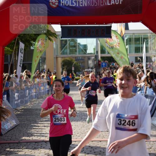 13.06.2025 - Holstenköstenlauf Felixshl http://msf.ph/oto/7931644 13.06.2025 18:00:07 Laufen 2083, 2085, 2118, 2277, 2503, 2733, 3246, 3750 meine-sportfotos.de