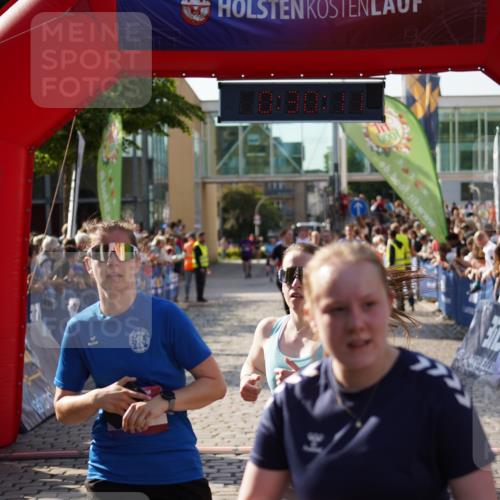 13.06.2025 - Holstenköstenlauf Felixshl http://msf.ph/oto/7931680 13.06.2025 18:00:12 Laufen 2083, 2085, 2148, 2224, 2277, 2733, 3194 meine-sportfotos.de