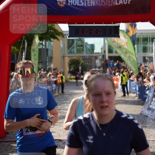 13.06.2025 - Holstenköstenlauf Felixshl http://msf.ph/oto/7931683 13.06.2025 18:00:13 Laufen 2083, 2085, 2148, 2224, 2277, 2733, 3194 meine-sportfotos.de