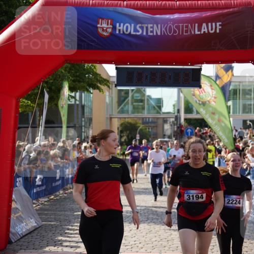 13.06.2025 - Holstenköstenlauf Felixshl http://msf.ph/oto/7931695 13.06.2025 18:00:19 Laufen 2148, 2224, 2354, 2392, 2676, 2731, 3087, 3194, 3262 meine-sportfotos.de