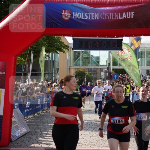 13.06.2025 - Holstenköstenlauf Felixshl http://msf.ph/oto/7931698 13.06.2025 18:00:20 Laufen 2148, 2224, 2354, 2392, 2676, 2731, 3087, 3194, 3262 meine-sportfotos.de