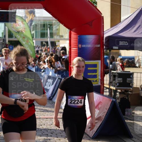 13.06.2025 - Holstenköstenlauf Felixshl http://msf.ph/oto/7931712 13.06.2025 18:00:21 Laufen 2148, 2224, 2354, 2392, 2676, 2731, 3087, 3194, 3262 meine-sportfotos.de