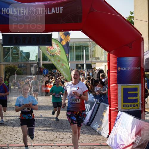 13.06.2025 - Holstenköstenlauf Felixshl http://msf.ph/oto/7931723 13.06.2025 18:00:24 Laufen 2354, 2392, 2676, 2731, 3087, 3262 meine-sportfotos.de