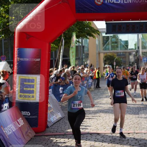 13.06.2025 - Holstenköstenlauf Felixshl http://msf.ph/oto/7931759 13.06.2025 18:00:33 Laufen 2195, 2339, 2346, 2351, 2563, 2587, 3607, 3647, 3653, 3669 meine-sportfotos.de