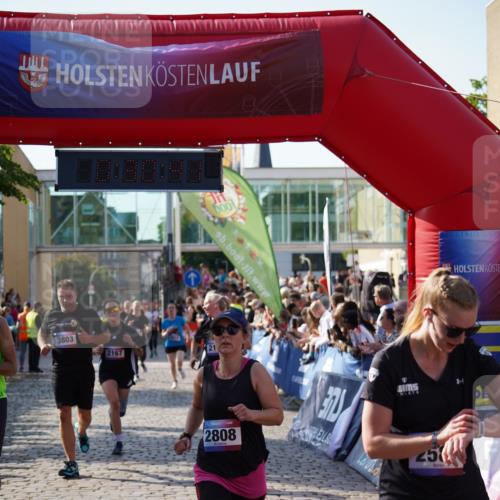 13.06.2025 - Holstenköstenlauf Felixshl http://msf.ph/oto/7931841 13.06.2025 18:00:42 Laufen 2166, 2167, 2339, 2346, 2351, 2375, 2427, 2587, 2614, 2808, 3285, 3803 meine-sportfotos.de
